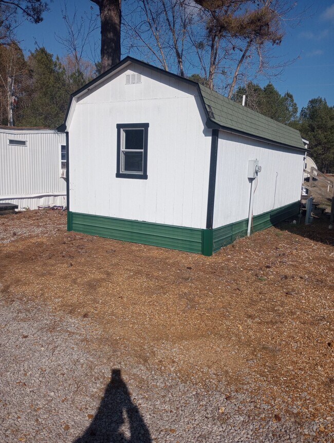 Building Photo - Paris Landing RV Park