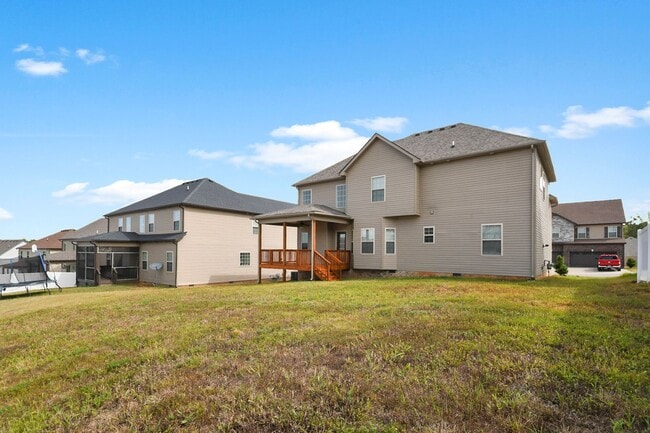 Building Photo - Pet Friendly Four Bedroom!