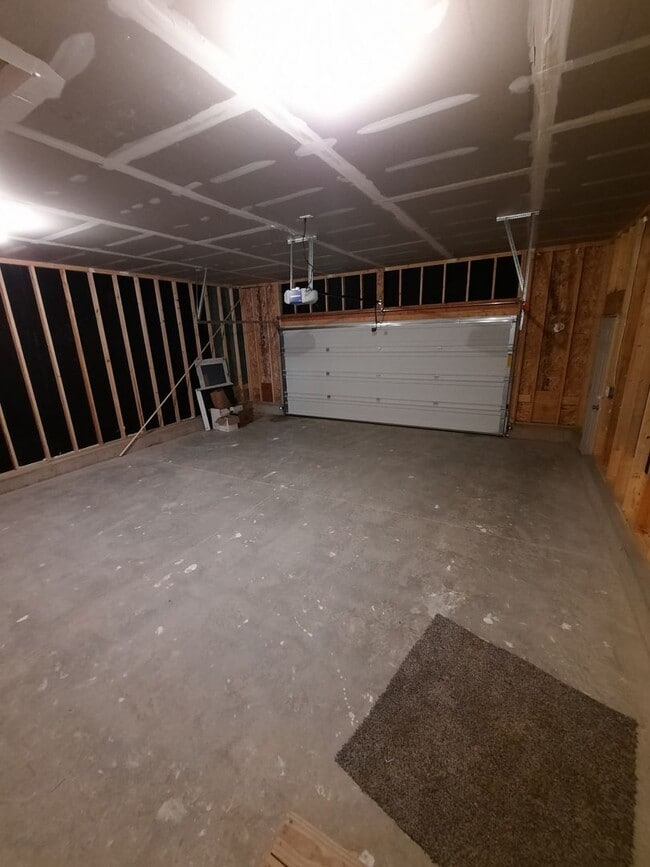 Building Photo - 4 BED | 3 BATH | BRAND-NEW BUILD | DOUBLE GARAGE | RAPID VALLEY