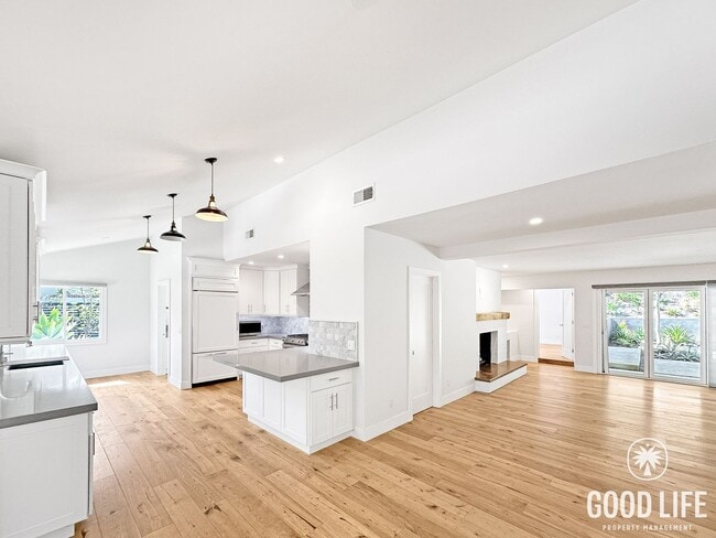 Building Photo - Stunning 3BR Home in Santa Ana with Private  Large Yard, Modern Upgrades & 2-Car Garage