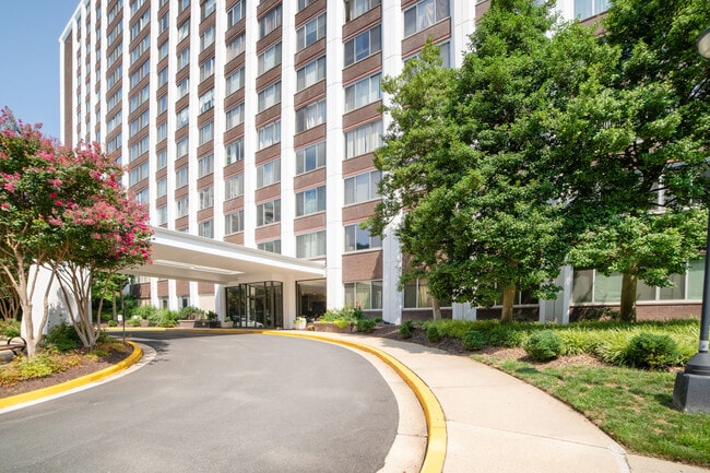 Building Photo - 11801 Rockville Pike