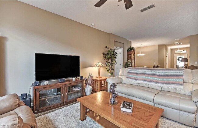 Building Photo - 3 BR/2BA | Newly Renovated Single Family Home | 1-Car Parking | Large Covered Patio| In desirable...