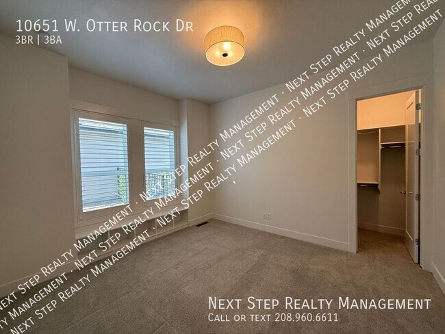 Building Photo - 10651 W Otter Rock Dr
