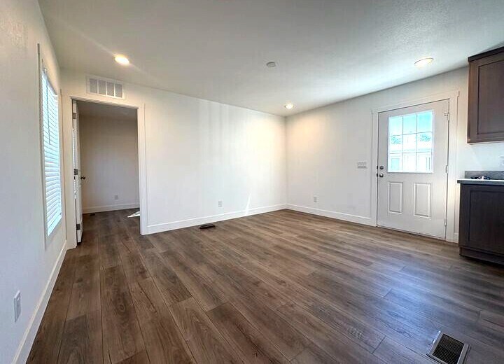 Building Photo - 2060 N Center St