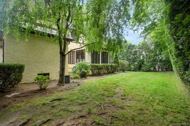 Building Photo - 46 Fenimore Rd