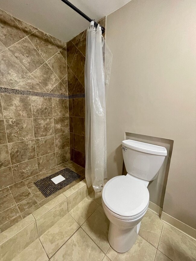 Building Photo - South Fayette - Spacious 3 Bedroom, 2.5 Bath Townhouse - Hunting Ridge Community