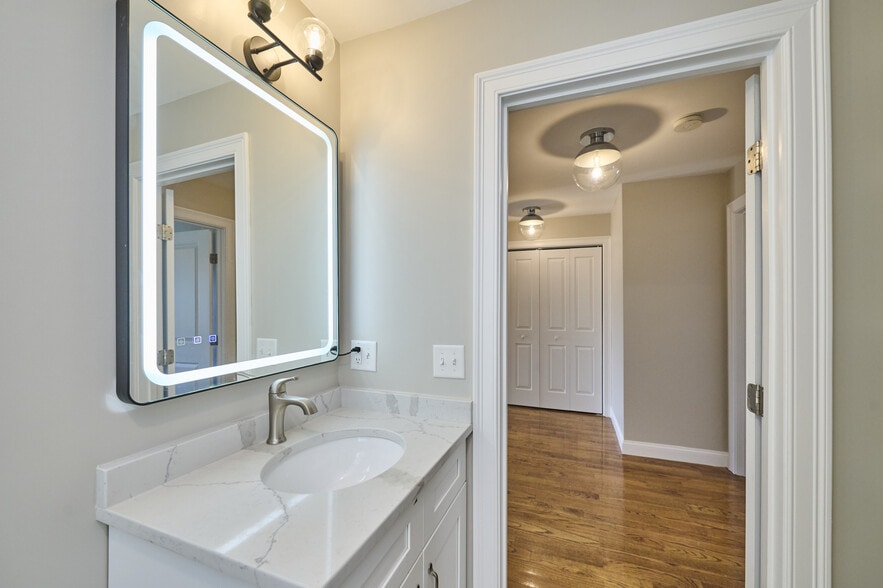 Building Photo - 25 Bellevue Ave