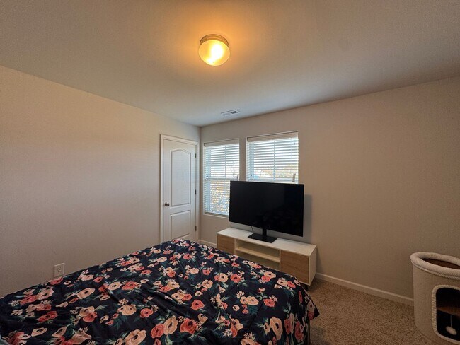 Building Photo - Beautiful 3 Bed 2 Bath Home in Stedman