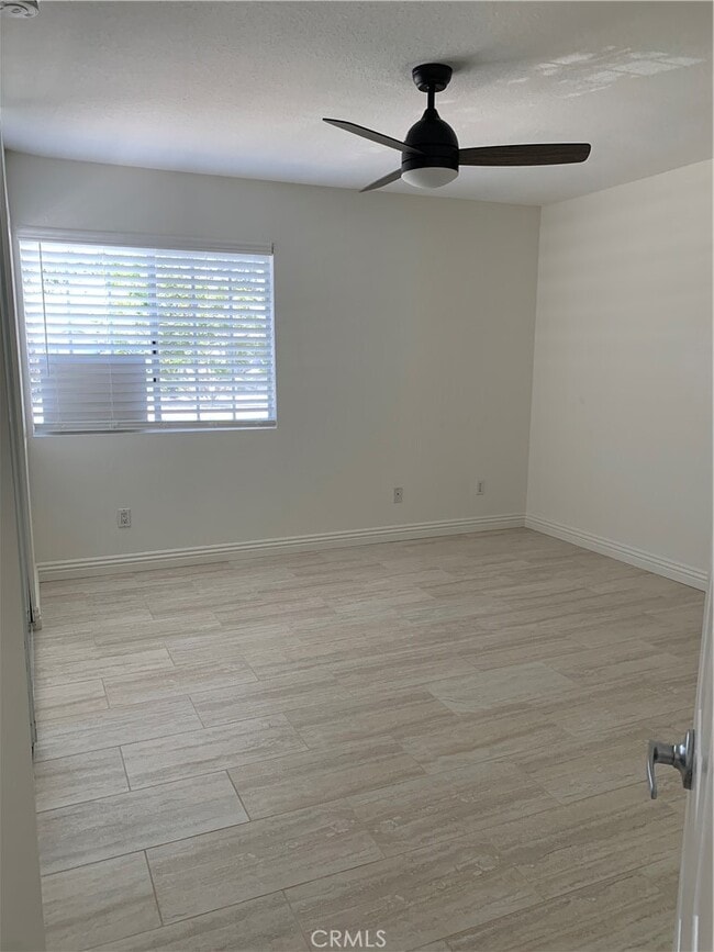 Building Photo - 13 Campton Pl