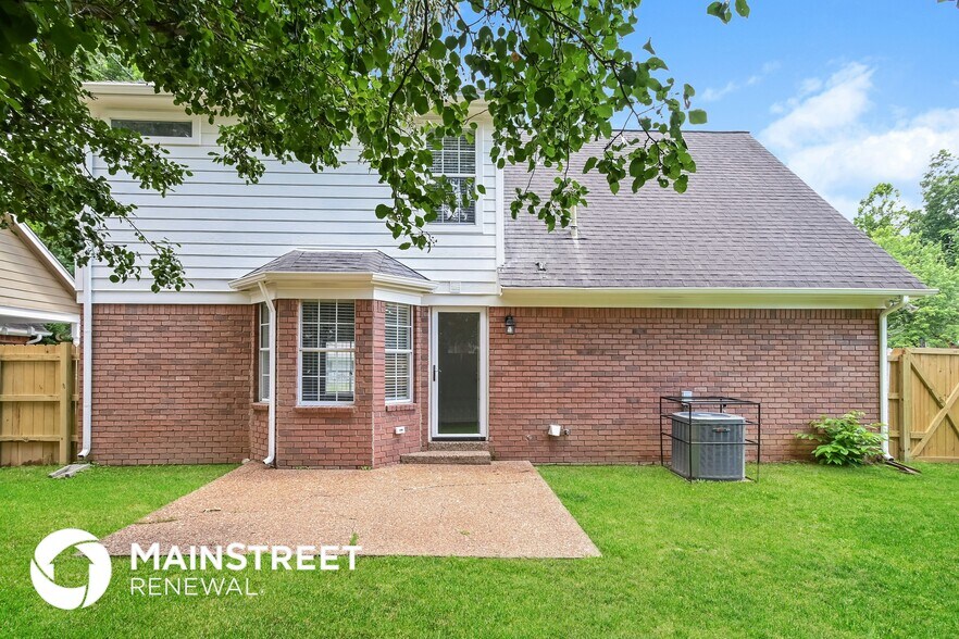 Building Photo - 9406 Slezenger Ln