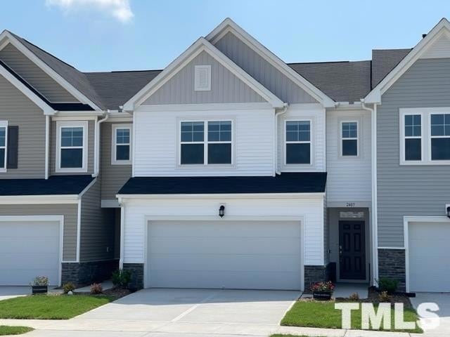 Primary Photo - 2407 Chert Ln