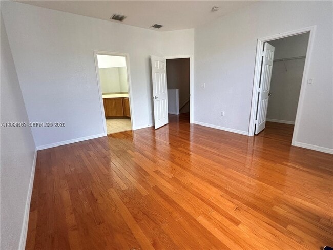 Building Photo - 4264 SW 132nd Wy