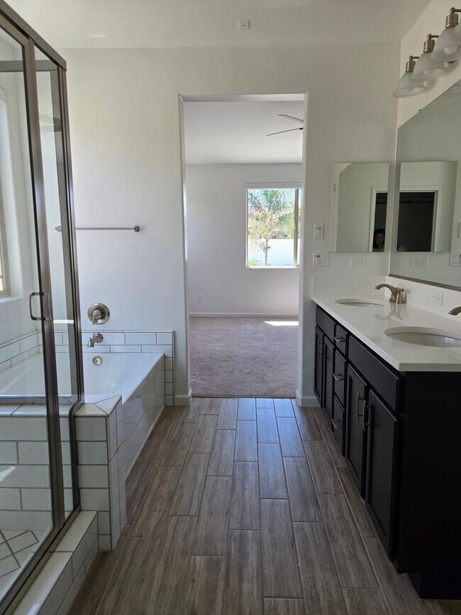 Building Photo - HIGHGATE 3 BED 2 BATH HOUSE RENTAL