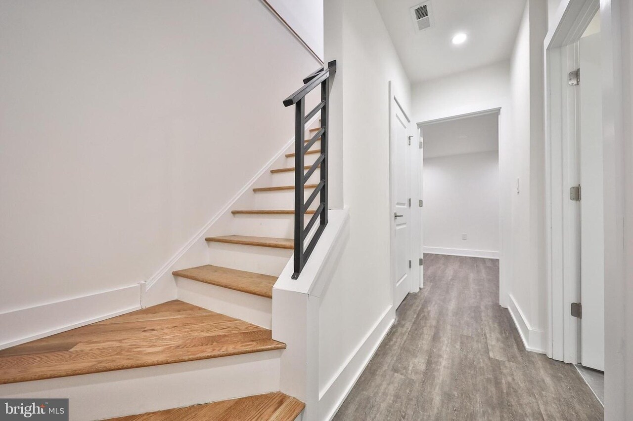 Lower Level - 909 N 20th St