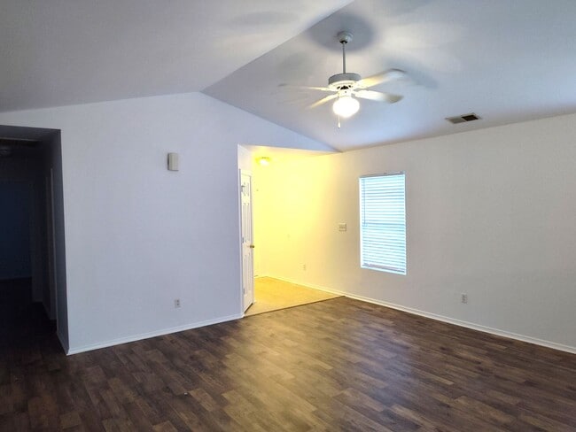 Building Photo - Ranch Style Home