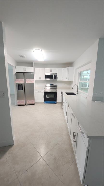 Building Photo - 2001 Country Club Ct