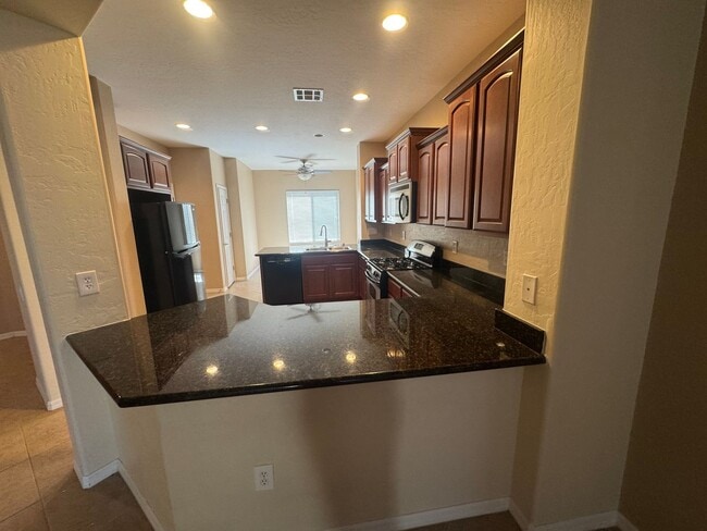 Building Photo - 1 story, 3br, 3bth, 2cg, Aliante Community,