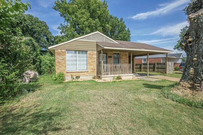 Building Photo - 1024 Mendenhall Cove