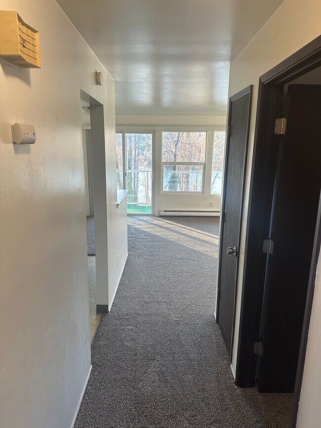 Building Photo - Live in Historic Poulsbo! Charming One Bed...