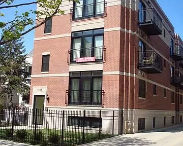Primary Photo - 1534 W Greenleaf Ave