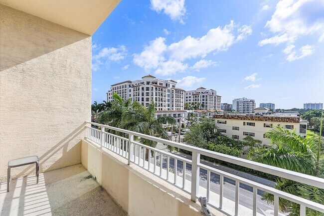 Building Photo - 99 SE Mizner Blvd