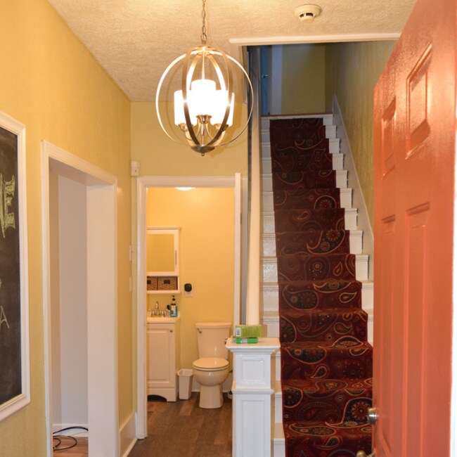 Building Photo - 123 Clearview Ave