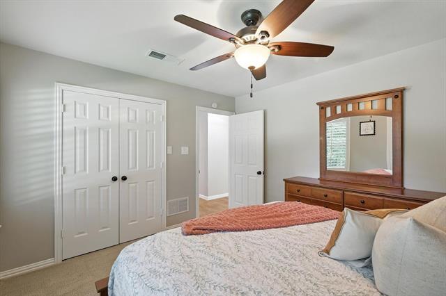Building Photo - 33 Oak Forrest Cir