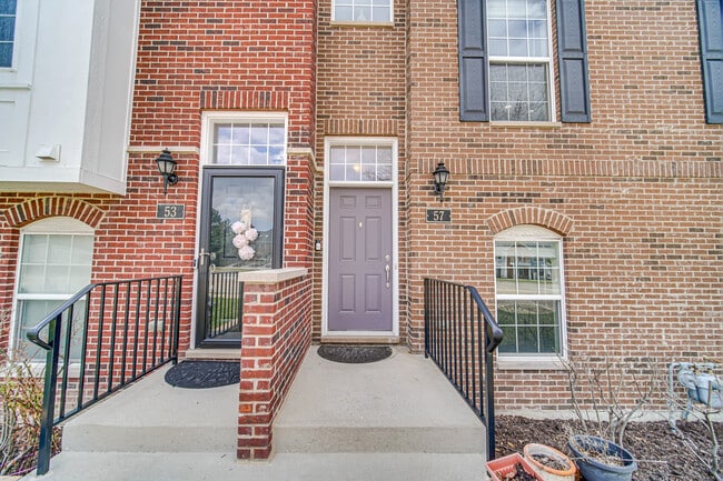 Building Photo - 57 Margaret Dr