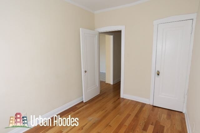 Building Photo - 523 W Melrose St