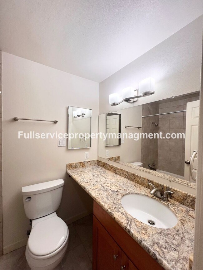 Building Photo - Beautiful Mercer Island Home with Private Hot Tub Pavillion & Spacious Floor Plan