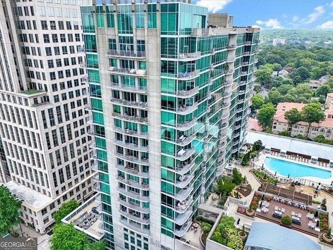 Building Photo - 923 Peachtree St NE