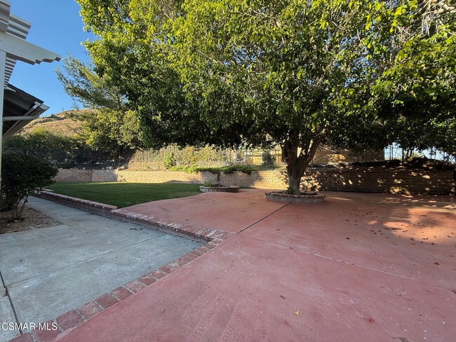 Building Photo - 1191 Calle Contento