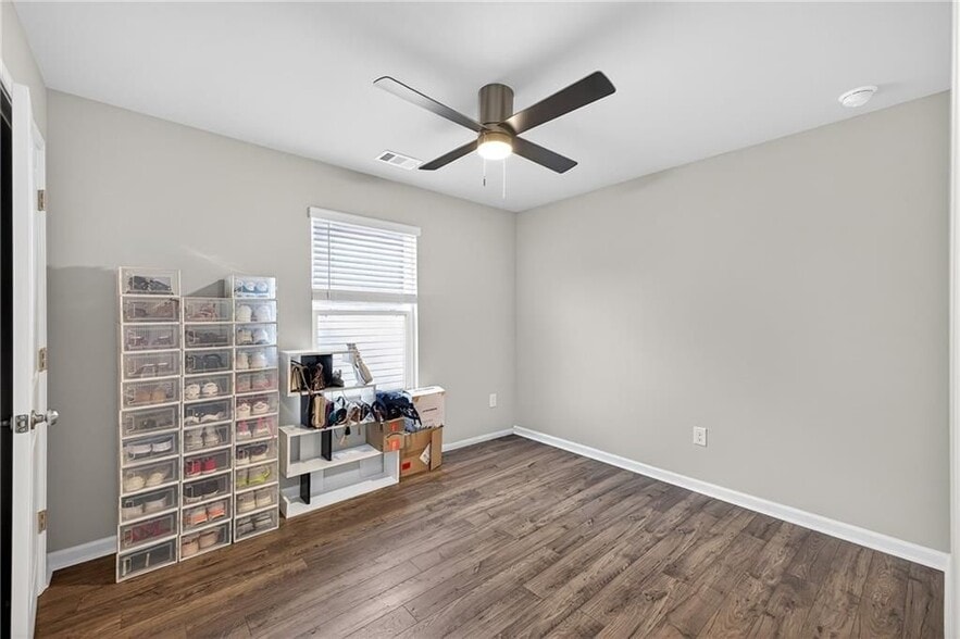 Building Photo - 1104 Elyse Ln