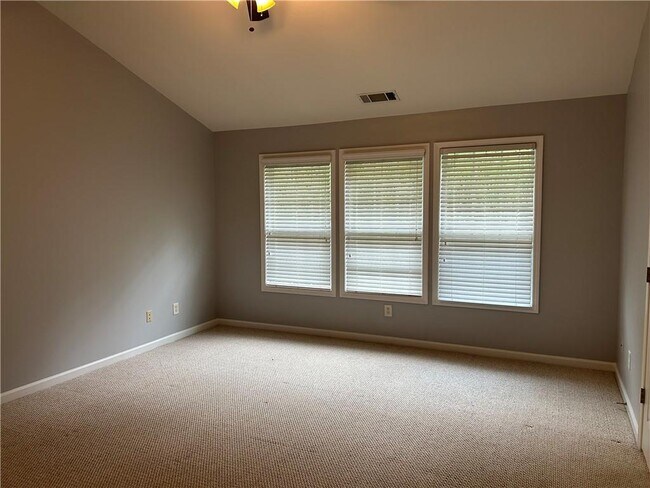 Building Photo - 3373 Star Pine Ct