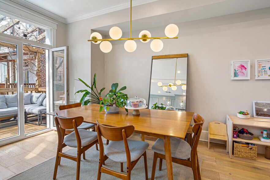 Dining Room - 118 15th St NE