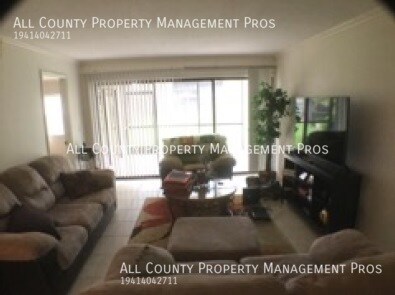 Building Photo - First Floor/Pet Friendly/Pool/GREAT Location