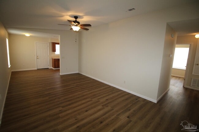 Building Photo - 501 Wood Crest Way