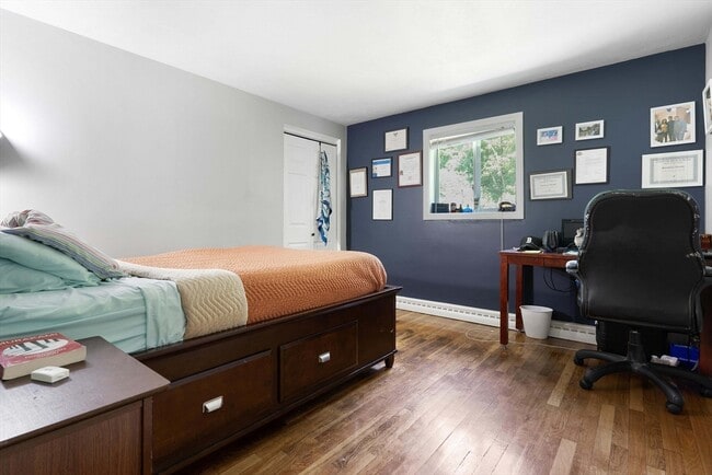 Building Photo - 440 S Main St