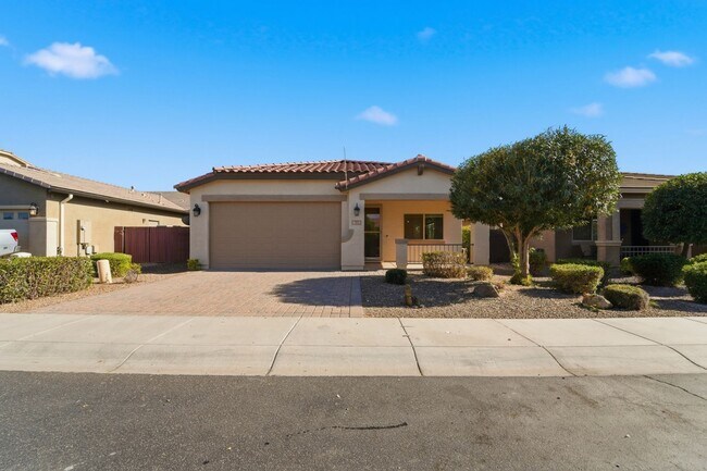 Building Photo - Ironwood Crossing Gem! 3 Bed + Den, Open Layout & Resort Amenities