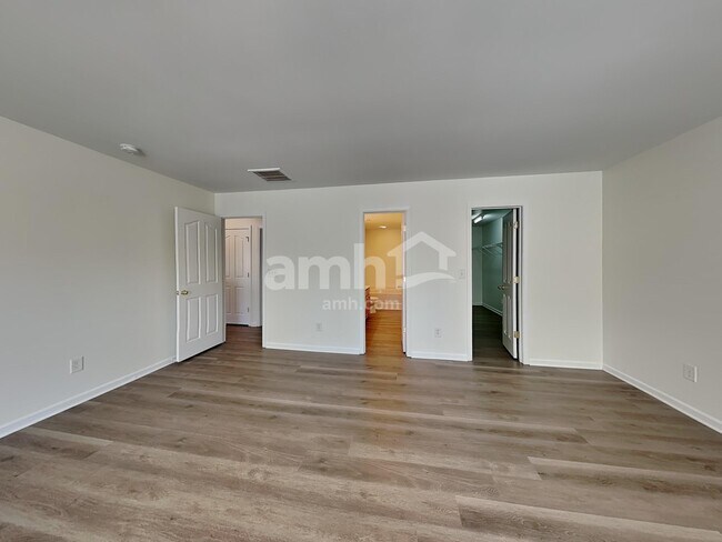 Building Photo - 2101 Trace Creek Dr