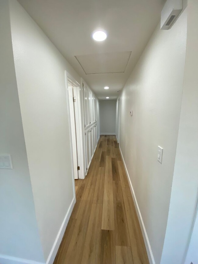 Building Photo - Completely Remodeled 3 Bedroom Cypress Hou...