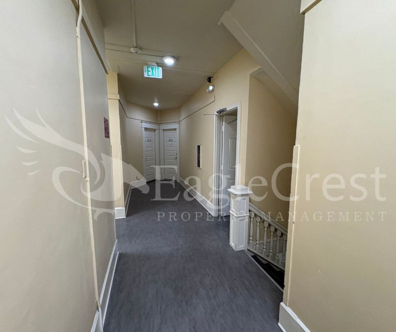 Building Photo - 105NSP