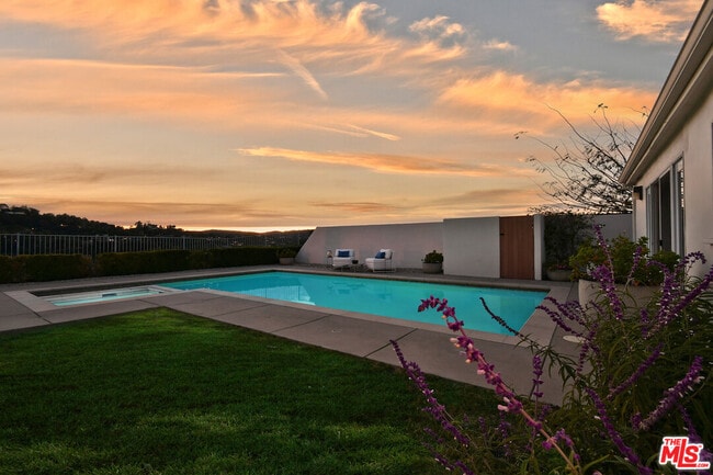 Building Photo - 3635 Fawndale Pl