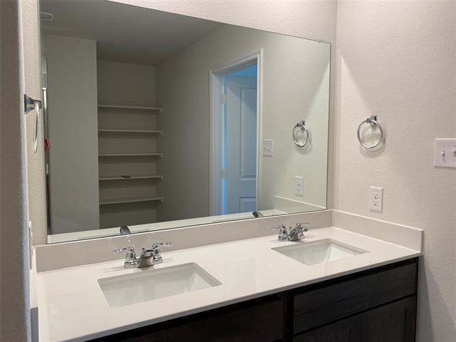 Building Photo - 503 Spur Ridge