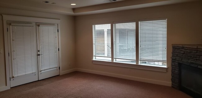 Building Photo - Beautiful 2bd/2bth Apartment ~ Near RVMC