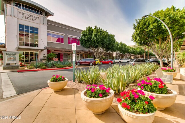 Building Photo - 7009 E Acoma Dr