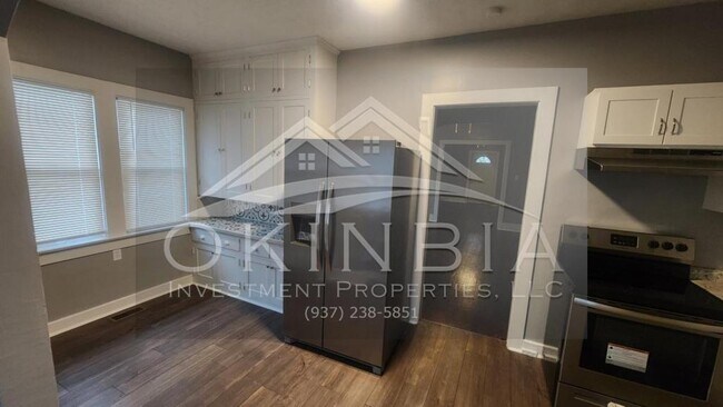 Building Photo - 1743 Radcliffe Rd