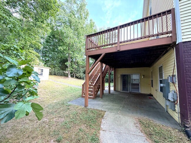 Building Photo - Beautiful Single-Family Home with Finished Basement & Fenced Backyard