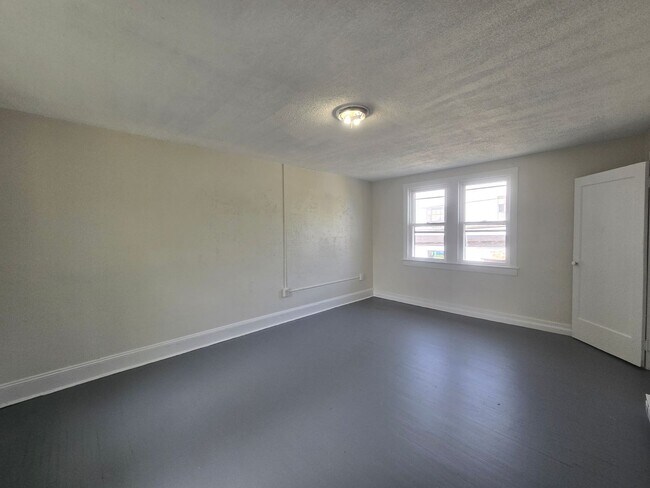 Building Photo - 1419 Princeton Ave