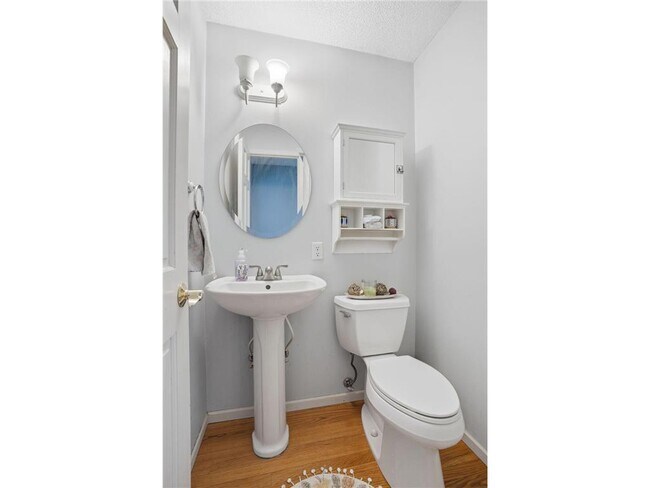 Building Photo - 10427 Brown Farm Cir